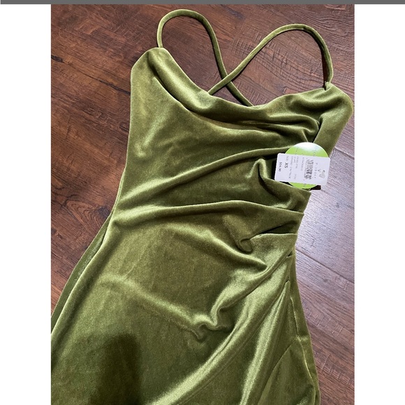 Olive Velvet Gown - Picture 2 of 9